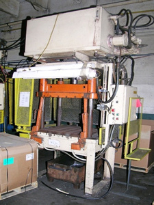 Hannifin 30 ton, 4 post hydraulic trim press