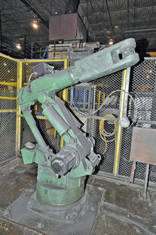 Used Yasnac/Motoman six axis foundry grade robot Used Yasnac/Motoman six axis foundry grade robot