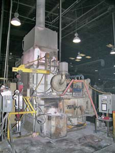 Striko 2,200 lb/hr melter and holding furnace Striko 2,200 lb/hr melter and holding furnace
