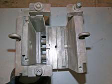 DME used 15 x 18 standard duty, single unit, cold chamber unit die holder