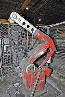 Second hand Yasnac/Motoman six axis foundry grade robot Second hand Yasnac/Motoman six axis foundry grade robot
