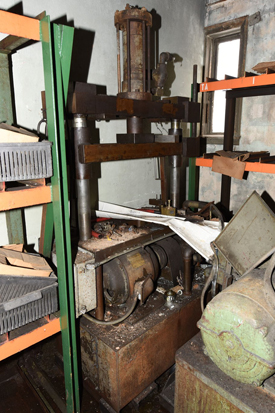 Used secondhand trim press for sale