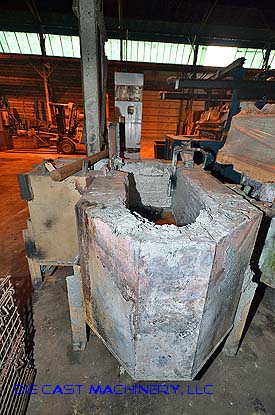 Lindberg MPH Melting and Holding Furnace